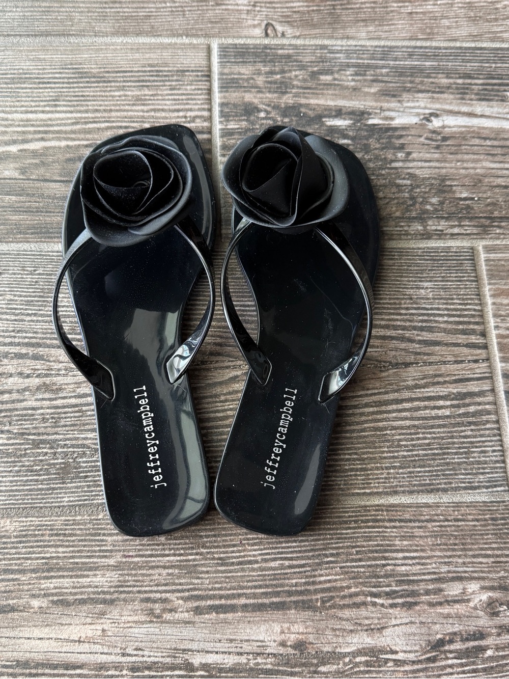 Jeffrey Campbell Women's Black Floral Jelly Flip Flops - Picture 3 of 5